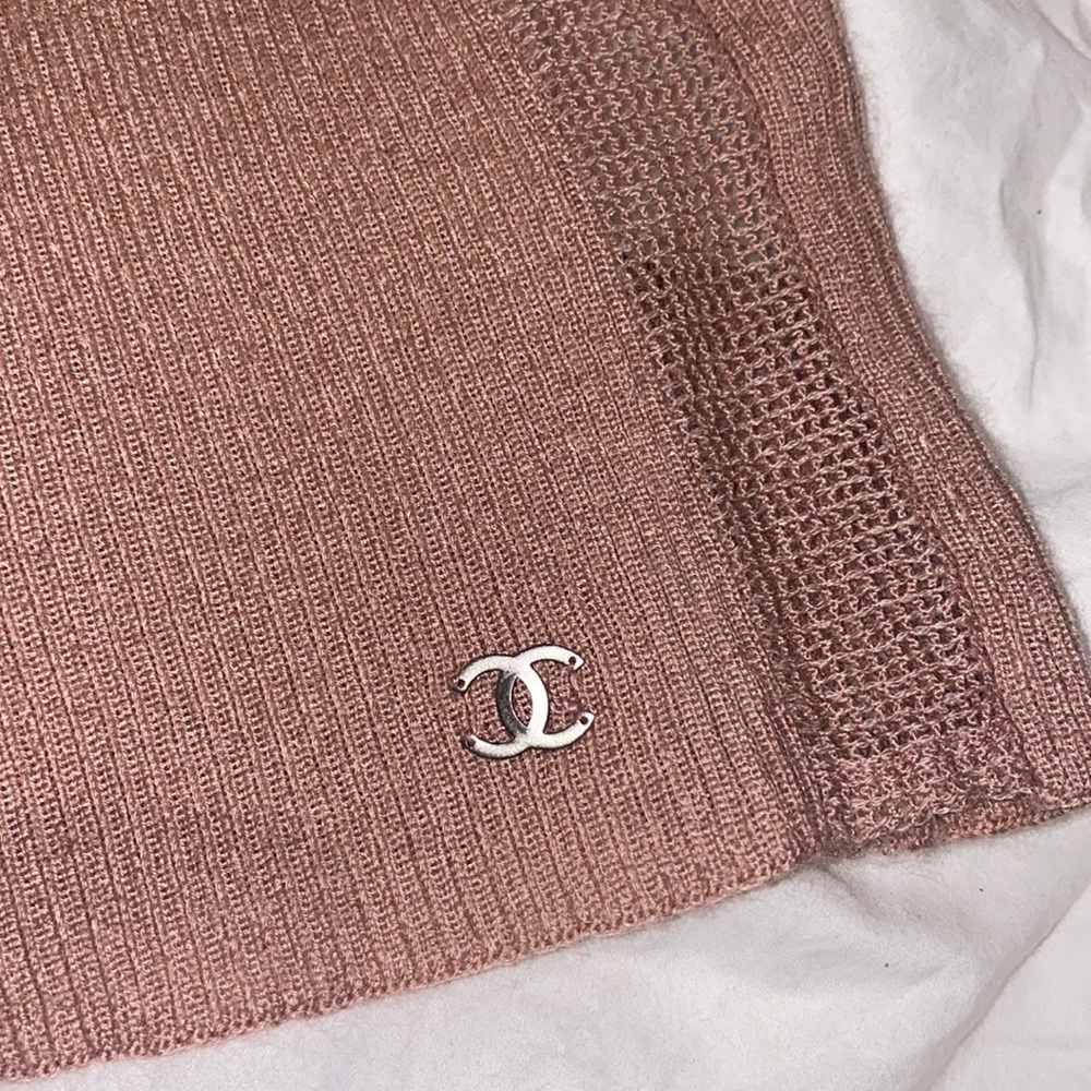 Chanel Boat Neck Sleveless Sweater Top Cashmere Silk with Silver Logo